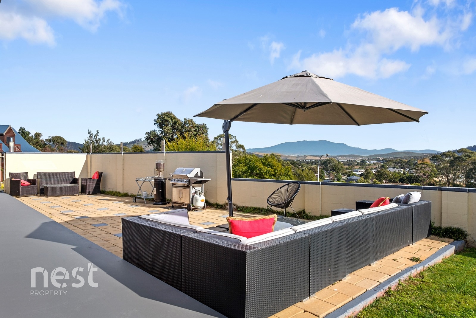 Buying agent services
